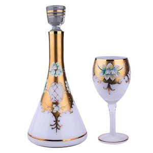 تنگ و گیلاس طلاکوب گل برجسته هرمی سفید برند اگرمن